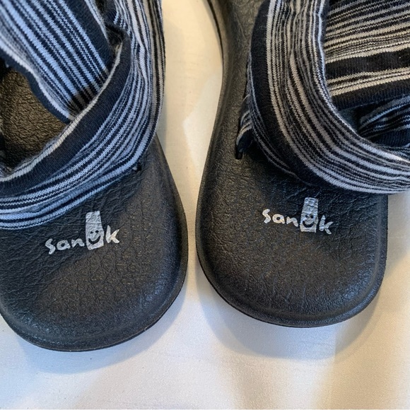 Sanuk Yoga Sling Black and Grey Thong Sandles Women’s Size 8 - Picture 2 of 6